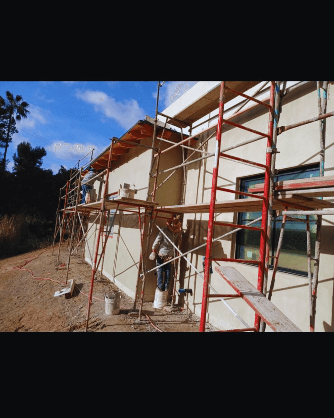 Single-Story Stucco Application