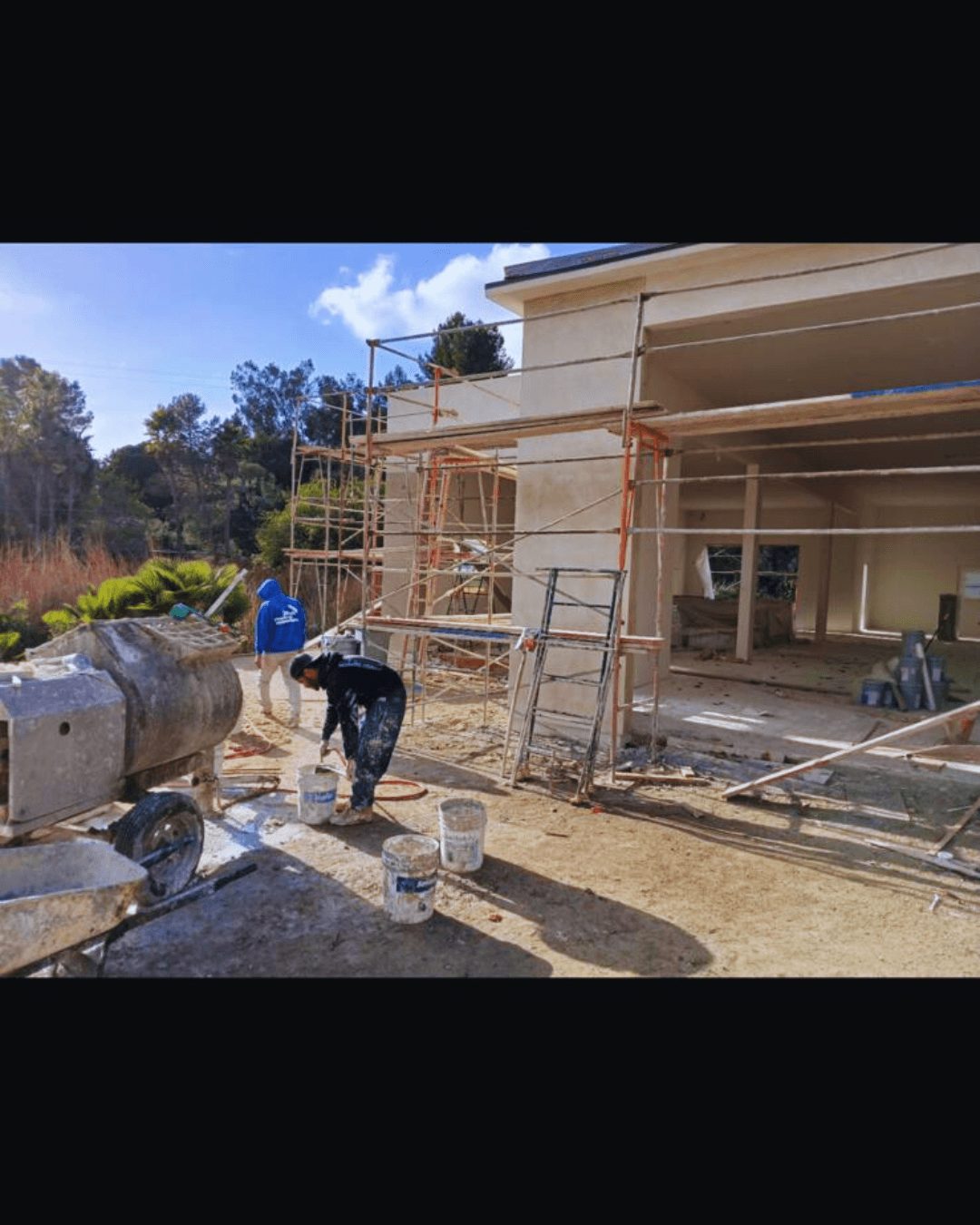 Contemporary Home Stucco Build